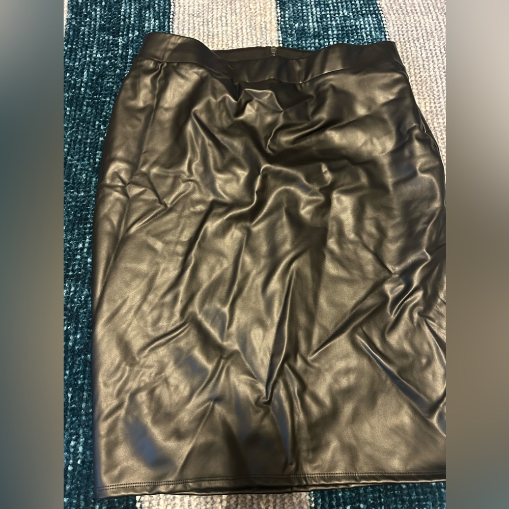 Torrid Black skirt size 0